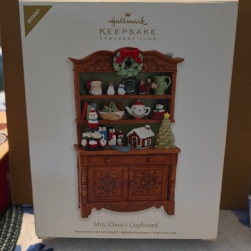 Hallmark Mrs. Claus's Cupboard Repaint